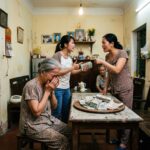 VỢ Đi làm khu công nghiệp quần quật cả ngày lẫn đêm, chồng ở nhà chỉ nấu nướng dọn dẹp, một hôm vợ không tăng ca về sớm thấy cảnh