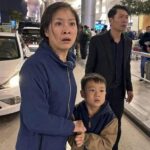 Cưới xong hai vợ chồng ngồi bóc phong bì thì thấy phong bì của người yêu cũ chồng, bên trong có 500k và que thử th’a’i khiến tôi s;ốc nặng