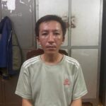Năm 1996, mẹ mất, tôi quỳ gối cầu xin họ nội giúp lo tang lễ nhưng không một ai dang tay.
