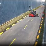 ĐI KTV MÀ CÒN ĐỂ MẤY EM GỌI ĐIỆN VỀ CHO VỢ, ANH CHỒNG NÀY GAN CŨNG TO THẬT